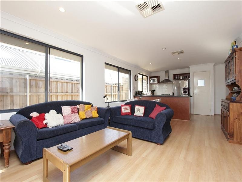 3 Longton Way, Ellenbrook WA 6069