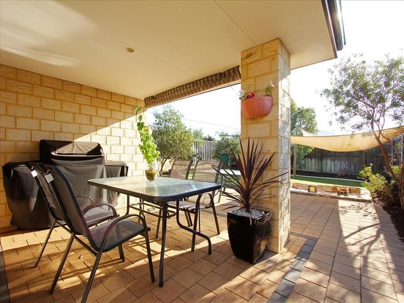 3 Longton Way, Ellenbrook WA 6069