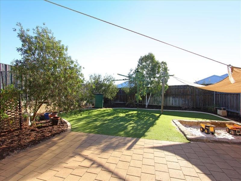 3 Longton Way, Ellenbrook WA 6069