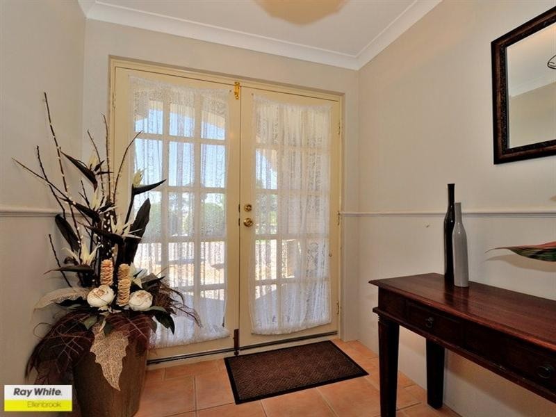 11 Vaucluse Crescent, Ellenbrook WA 6069