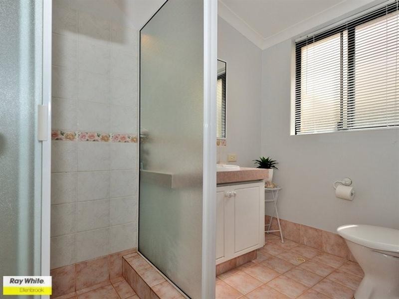 11 Vaucluse Crescent, Ellenbrook WA 6069