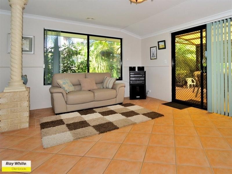 11 Vaucluse Crescent, Ellenbrook WA 6069