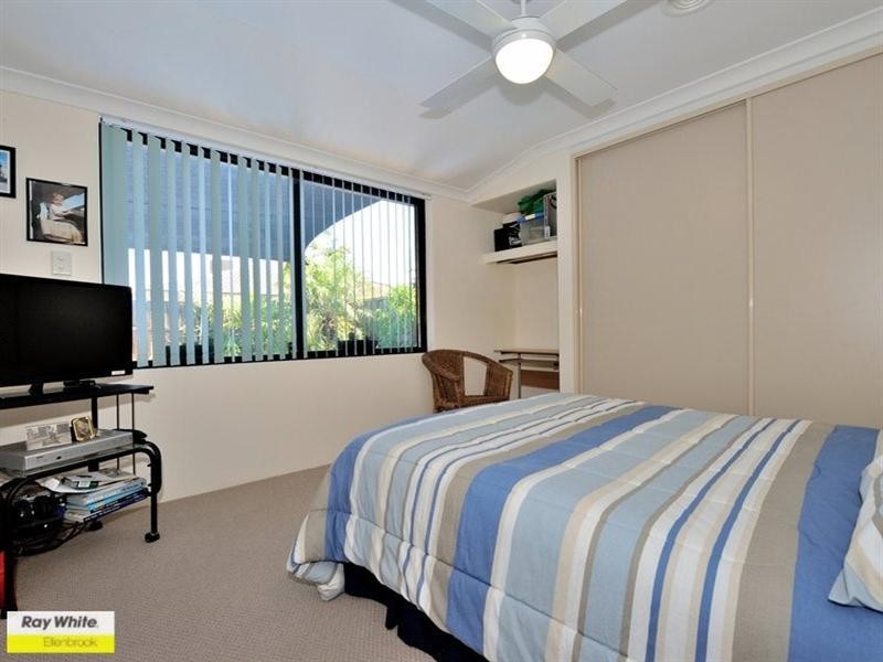 11 Vaucluse Crescent, Ellenbrook WA 6069