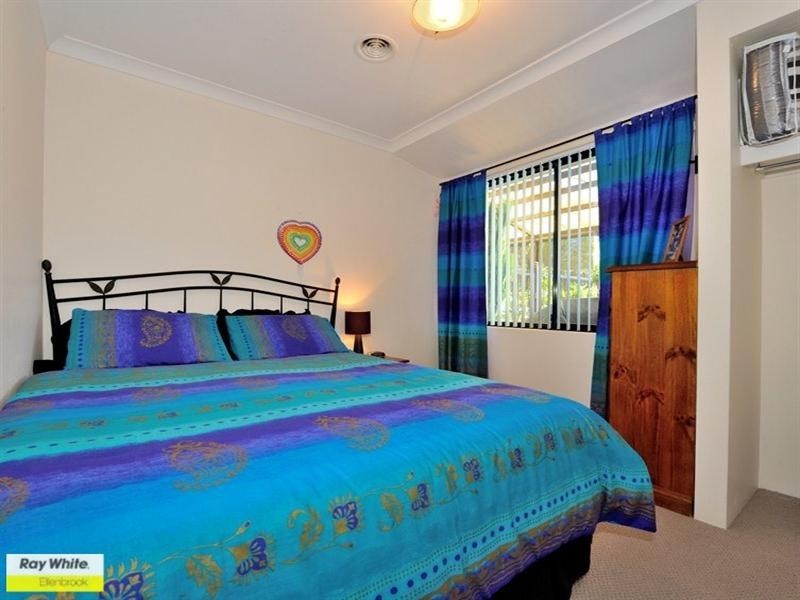 11 Vaucluse Crescent, Ellenbrook WA 6069