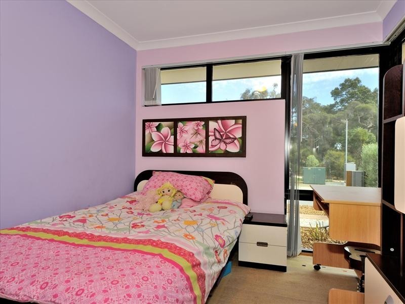 27 Stanbury Crescent, Ellenbrook WA 6069