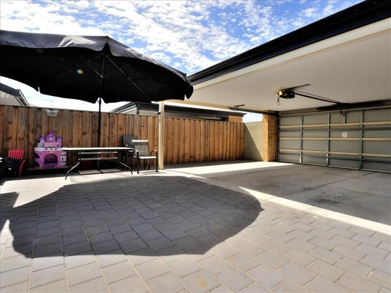27 Stanbury Crescent, Ellenbrook WA 6069