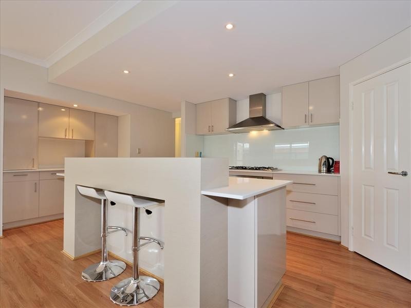 43 Wistful Parade, Aveley WA 6069