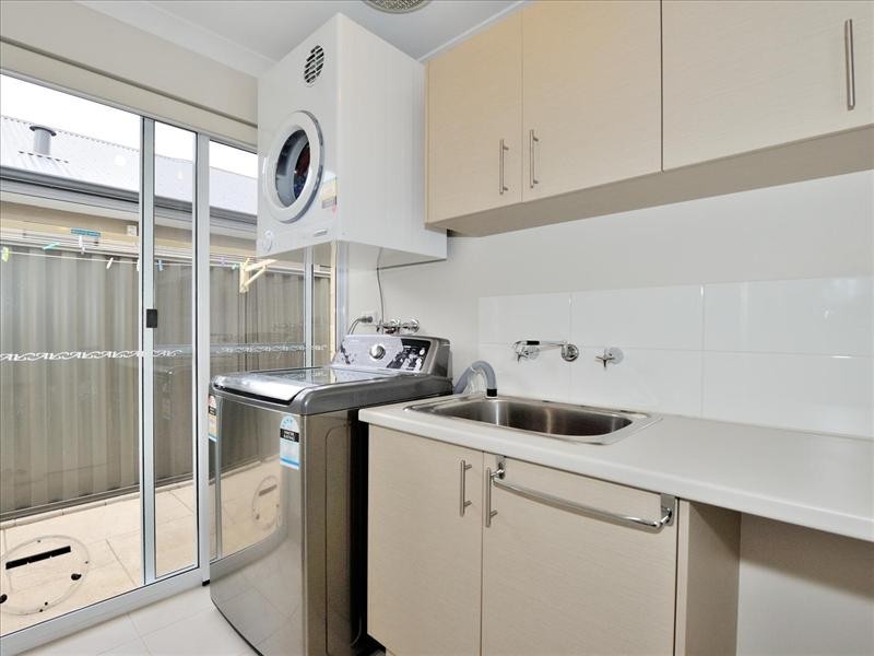 43 Wistful Parade, Aveley WA 6069