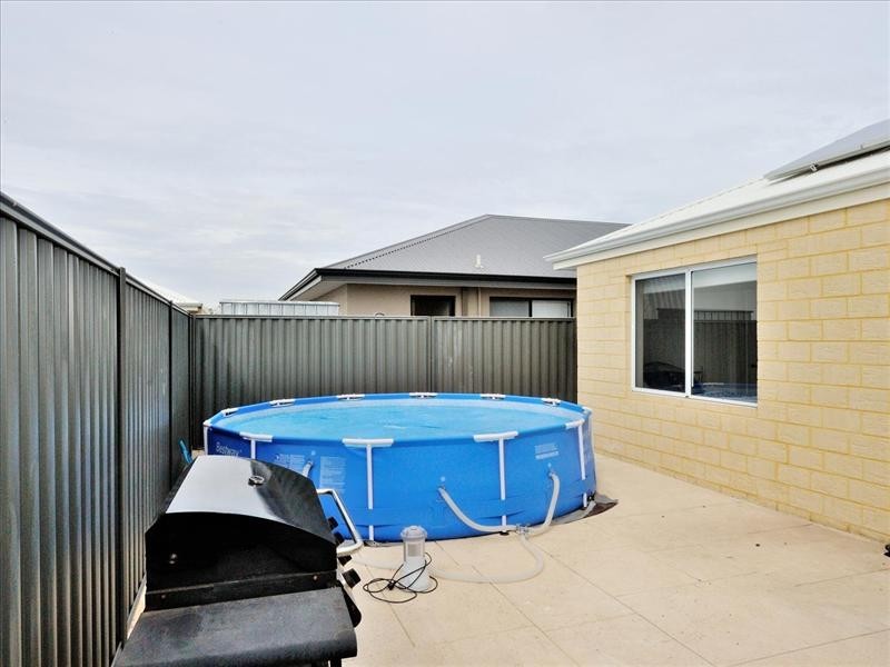 43 Wistful Parade, Aveley WA 6069