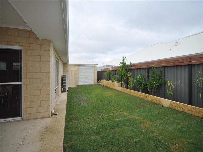 43 Wistful Parade, Aveley WA 6069