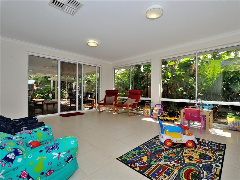 26 Welara Circle, Henley Brook WA 6055