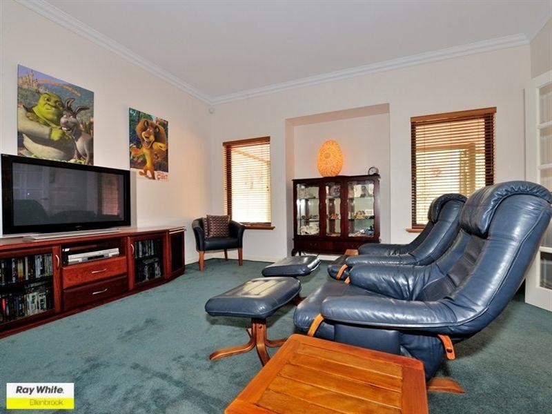 12 The Oaks, Brigadoon WA 6069