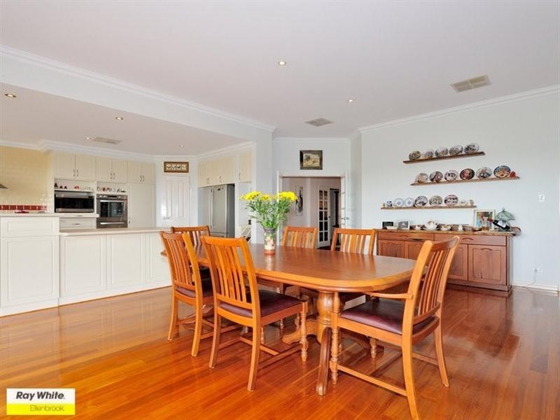 12 The Oaks, Brigadoon WA 6069