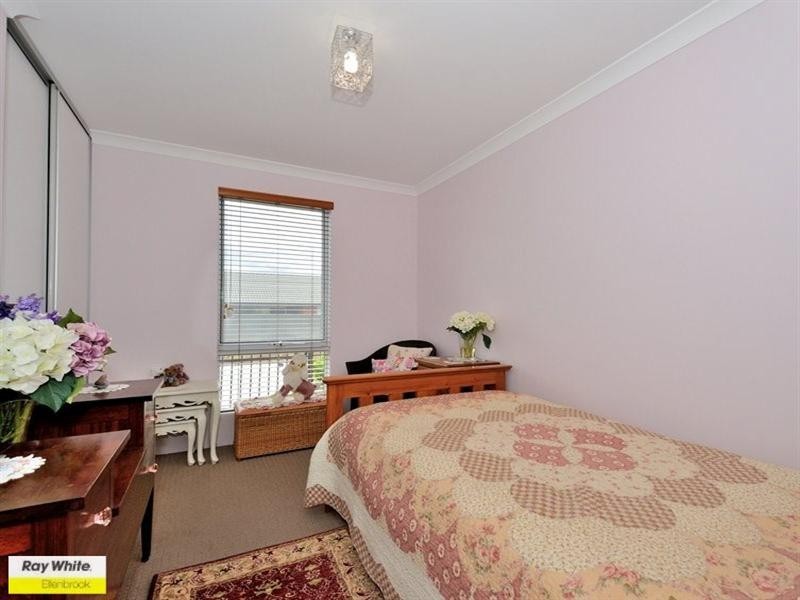 5 Cochrane Loop, Aveley WA 6069