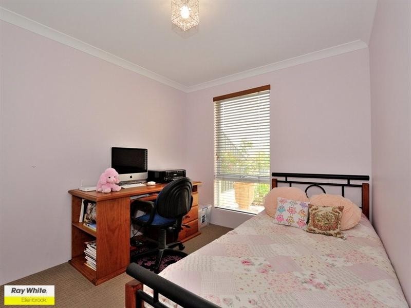 5 Cochrane Loop, Aveley WA 6069