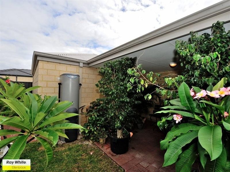 5 Cochrane Loop, Aveley WA 6069