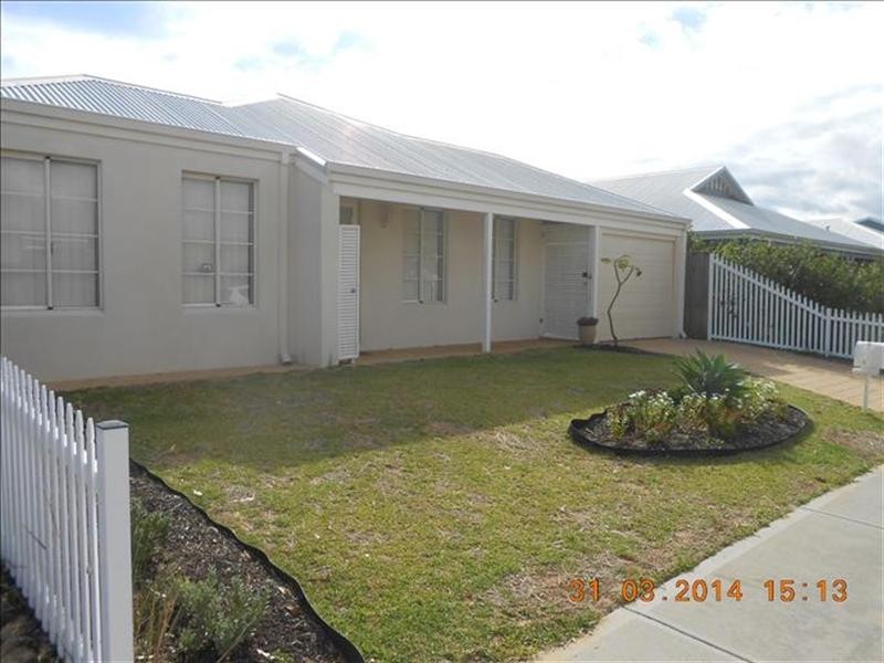 38 Harberton Parkway, Ellenbrook WA 6069