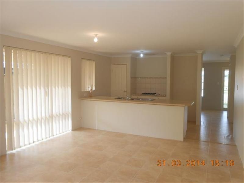 38 Harberton Parkway, Ellenbrook WA 6069