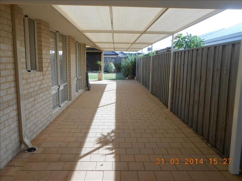 38 Harberton Parkway, Ellenbrook WA 6069