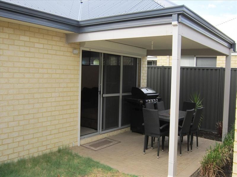 14 Celadon Terrace, Aveley WA 6069