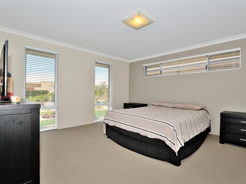 70 Pavilion Circle, The Vines WA 6069