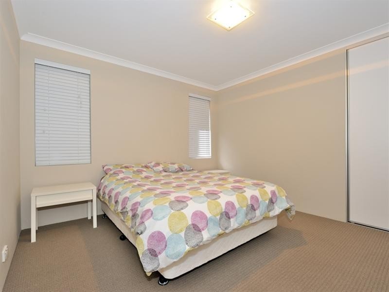 70 Pavilion Circle, The Vines WA 6069