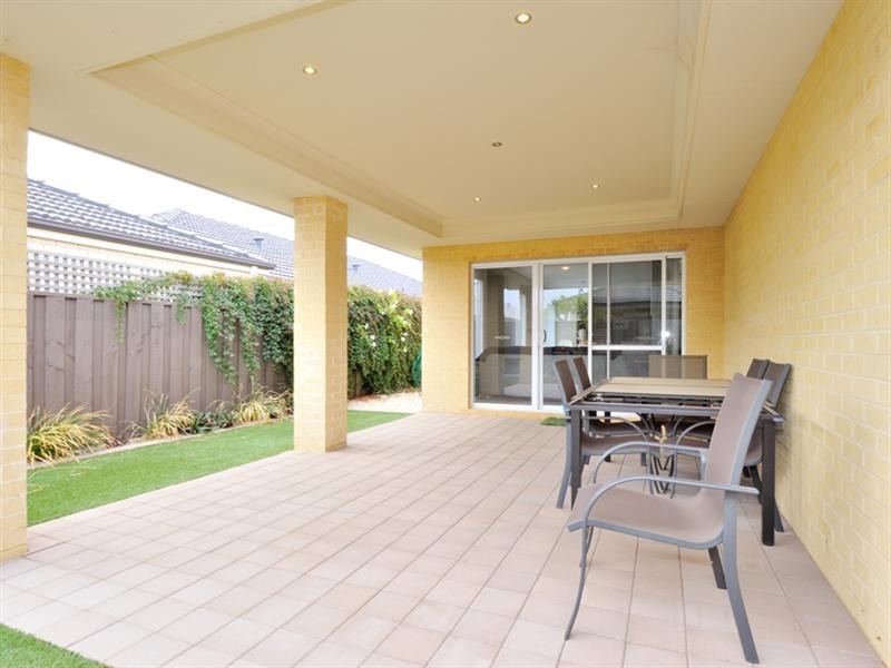 70 Pavilion Circle, The Vines WA 6069