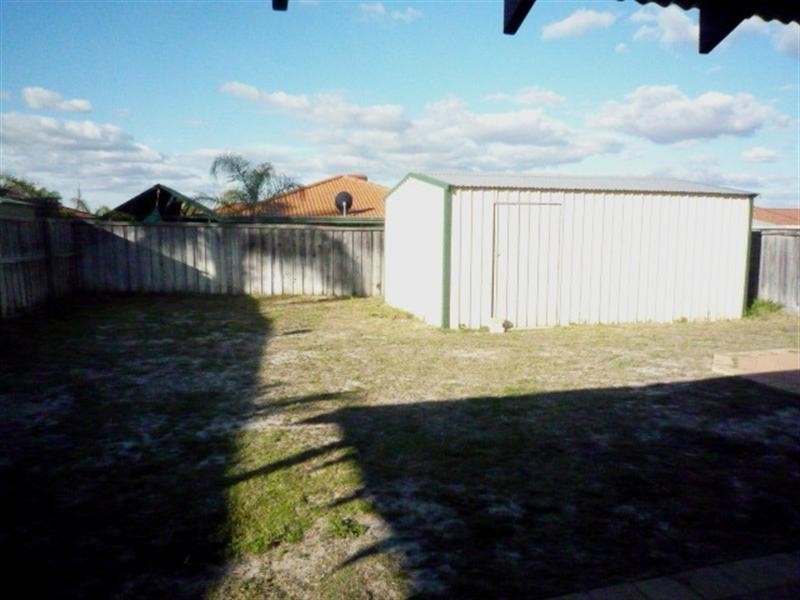 24 Bronzewing Avenue, Ellenbrook WA 6069