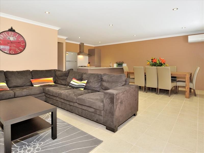 39 Shepherd Avenue, Ellenbrook WA 6069