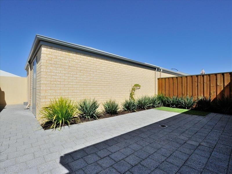 39 Shepherd Avenue, Ellenbrook WA 6069