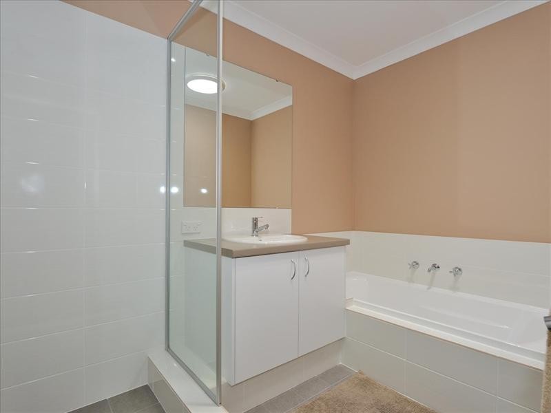 39 Shepherd Avenue, Ellenbrook WA 6069