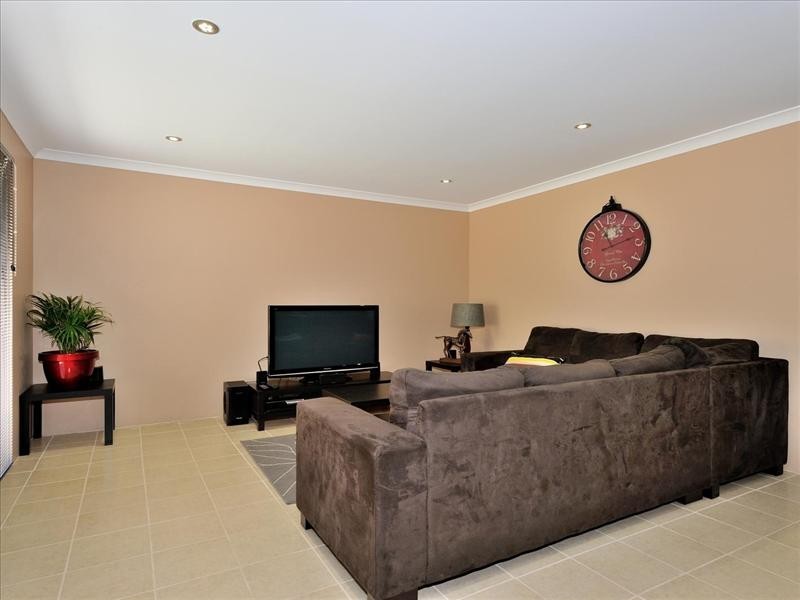 39 Shepherd Avenue, Ellenbrook WA 6069