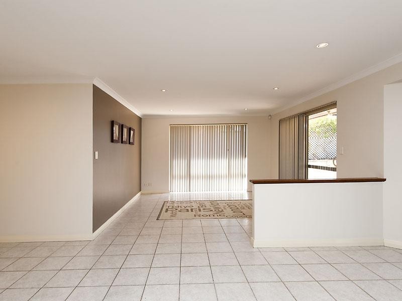 5 Nevis Court, Caversham WA 6055