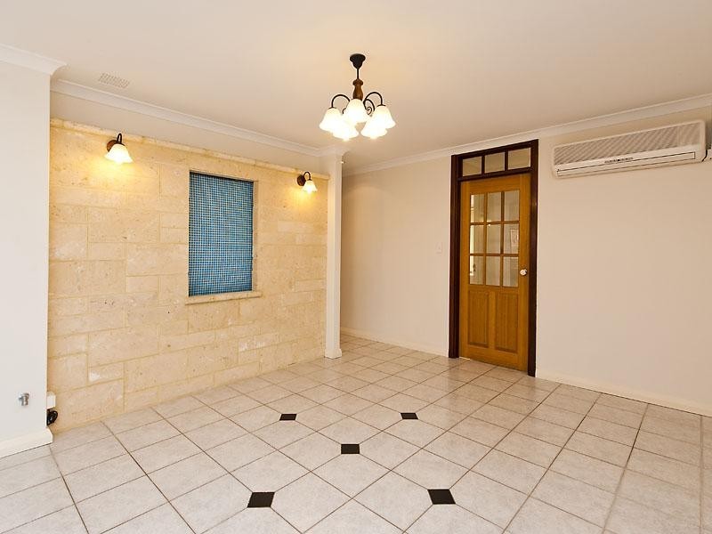 5 Nevis Court, Caversham WA 6055