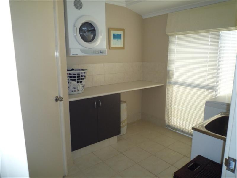 2 Baudin Way, Ellenbrook WA 6069