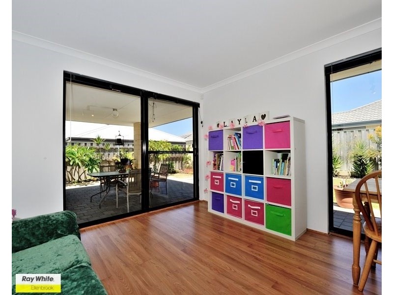 1 Ginnini Lane, Ellenbrook WA 6069