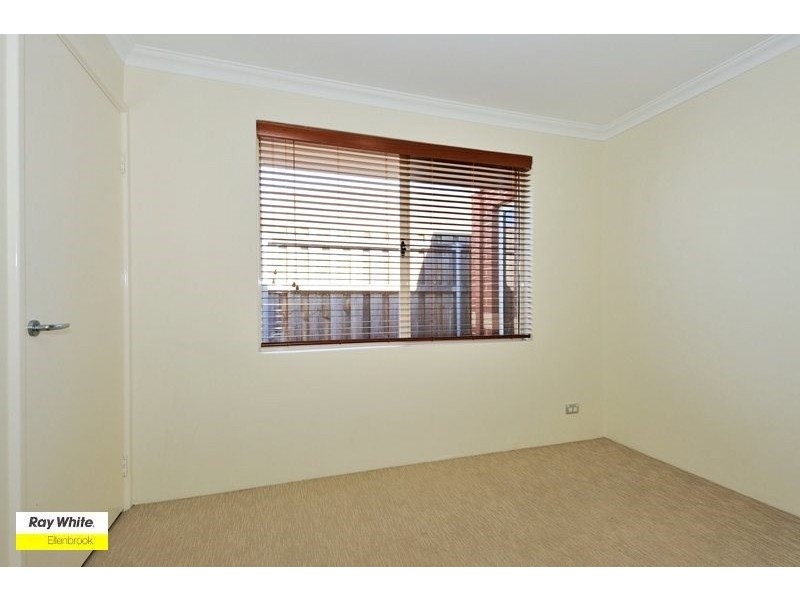 32 Farmaner Parkway, Ellenbrook WA 6069