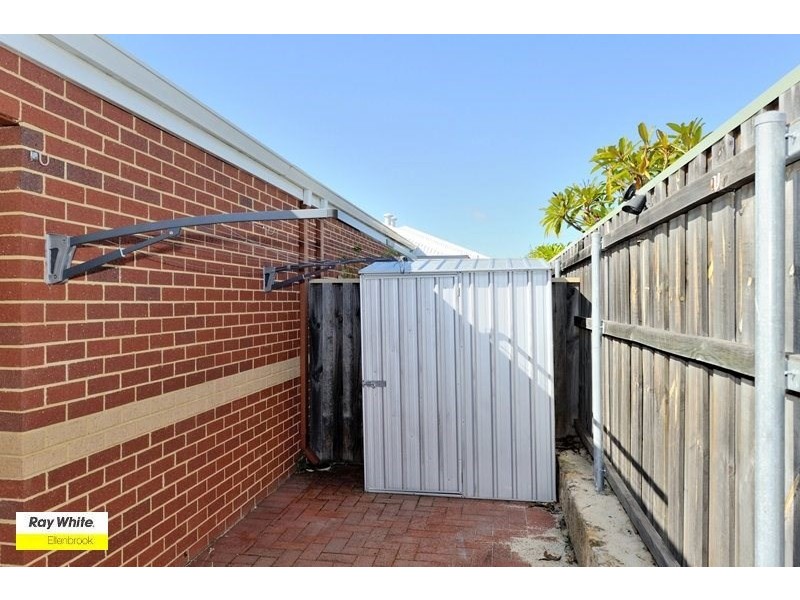 32 Farmaner Parkway, Ellenbrook WA 6069