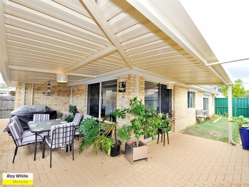16 The Fairways, The Vines WA 6069