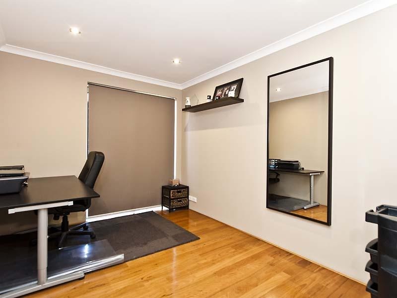 15 Fewson Turn, Ellenbrook WA 6069