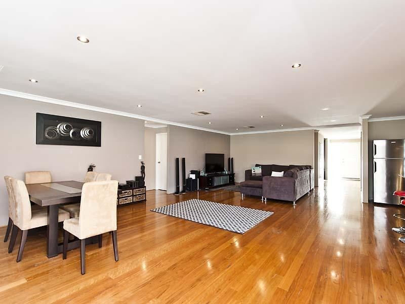 15 Fewson Turn, Ellenbrook WA 6069