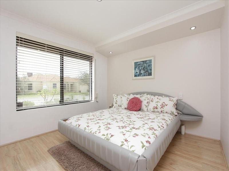 34 Portofino Turn, Ellenbrook WA 6069