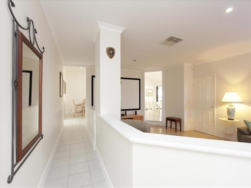 34 Portofino Turn, Ellenbrook WA 6069