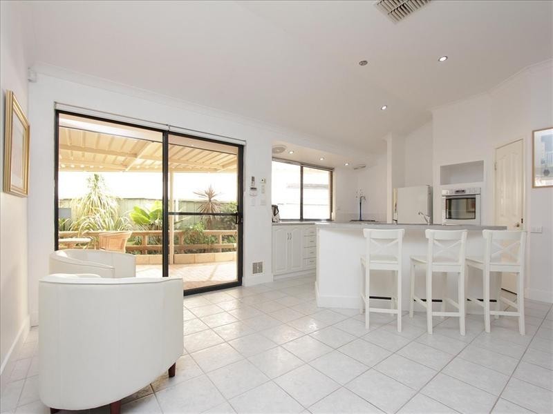 34 Portofino Turn, Ellenbrook WA 6069