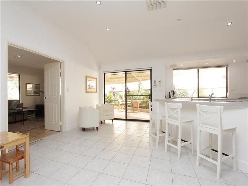 34 Portofino Turn, Ellenbrook WA 6069