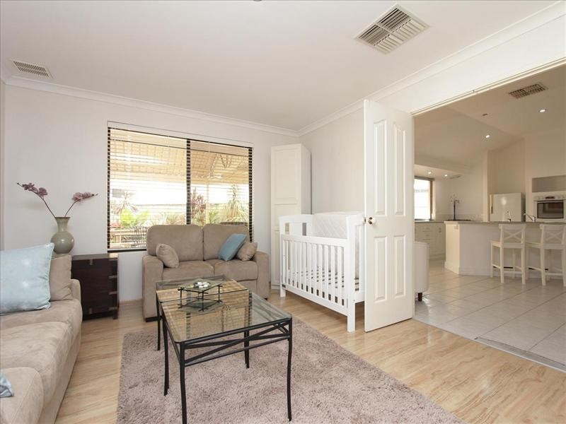 34 Portofino Turn, Ellenbrook WA 6069