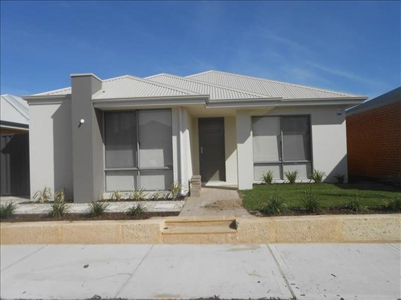 11 Vienta Street, Aveley WA 6069