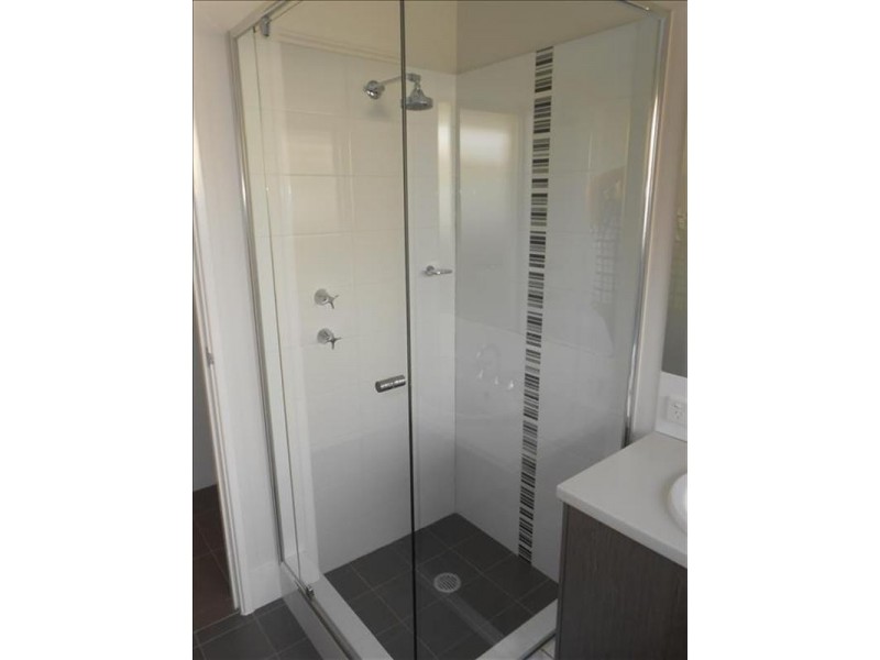 11 Vienta Street, Aveley WA 6069