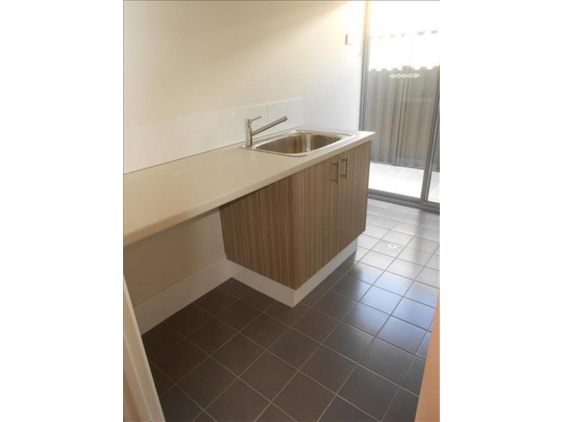 11 Vienta Street, Aveley WA 6069