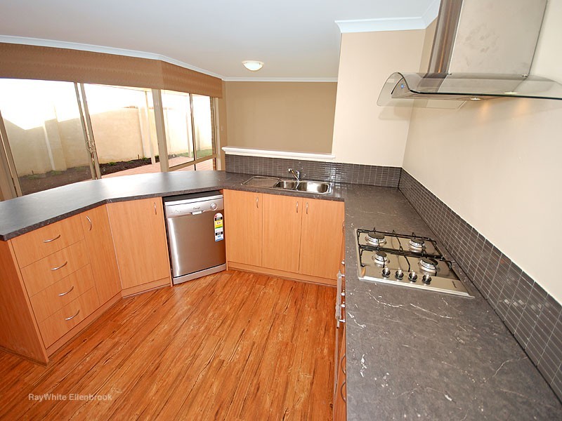 16 Fleetwood Link, Ellenbrook WA 6069